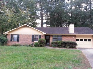 846 Sheppard Cv, Stone Mountain, GA 30083