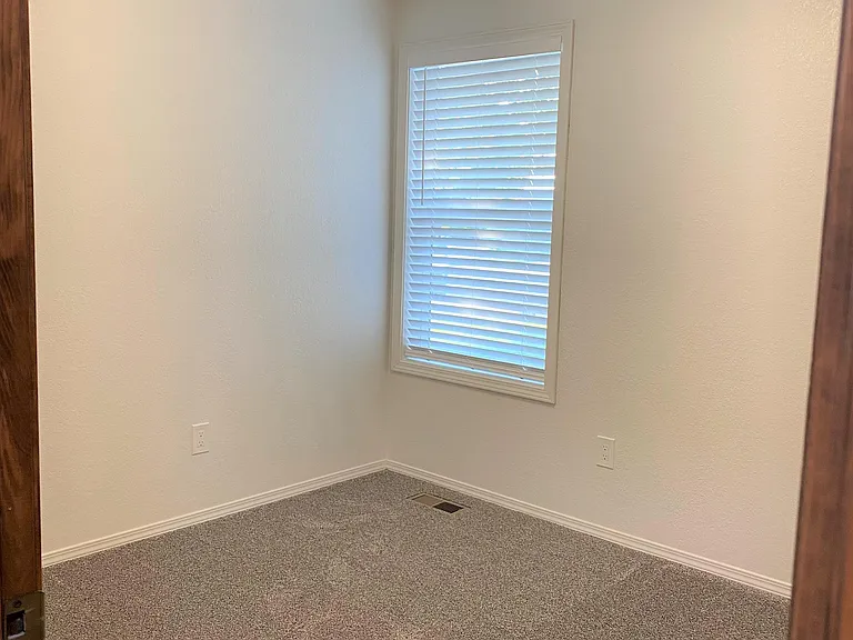 512 S Kearney Pl — Photo 29