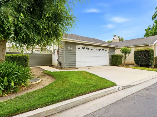 1912 S Pinnacle Street, Visalia, CA 93292