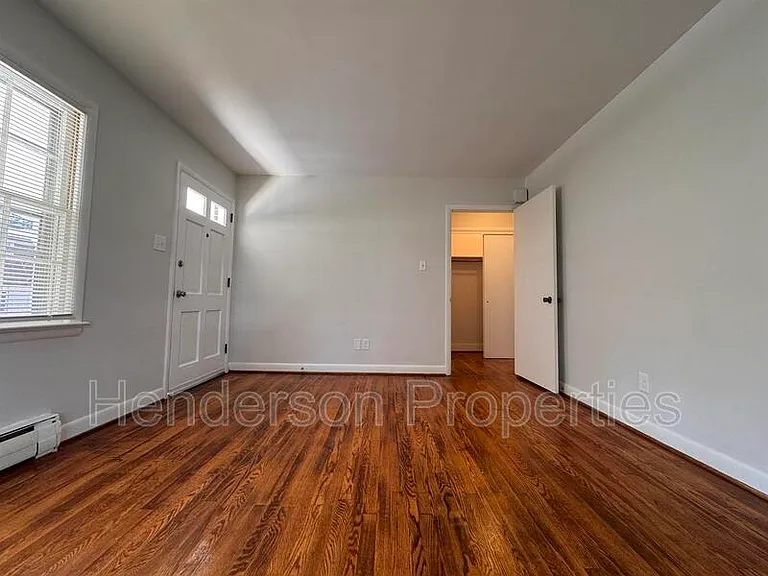 642 E Broad St #A-1 — Photo 5