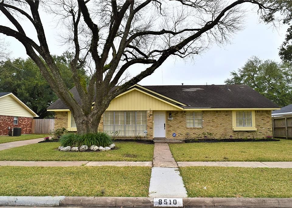 1st image of 8510 Clarewood Dr