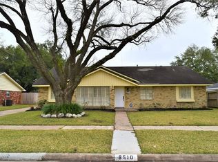 8510 Clarewood Dr, Houston, TX 77036