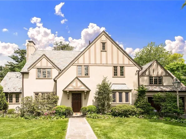 17 Chedworth Road, Scarsdale, NY 10583