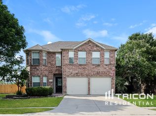 206 Bison Meadow Dr, Waxahachie, TX 75165