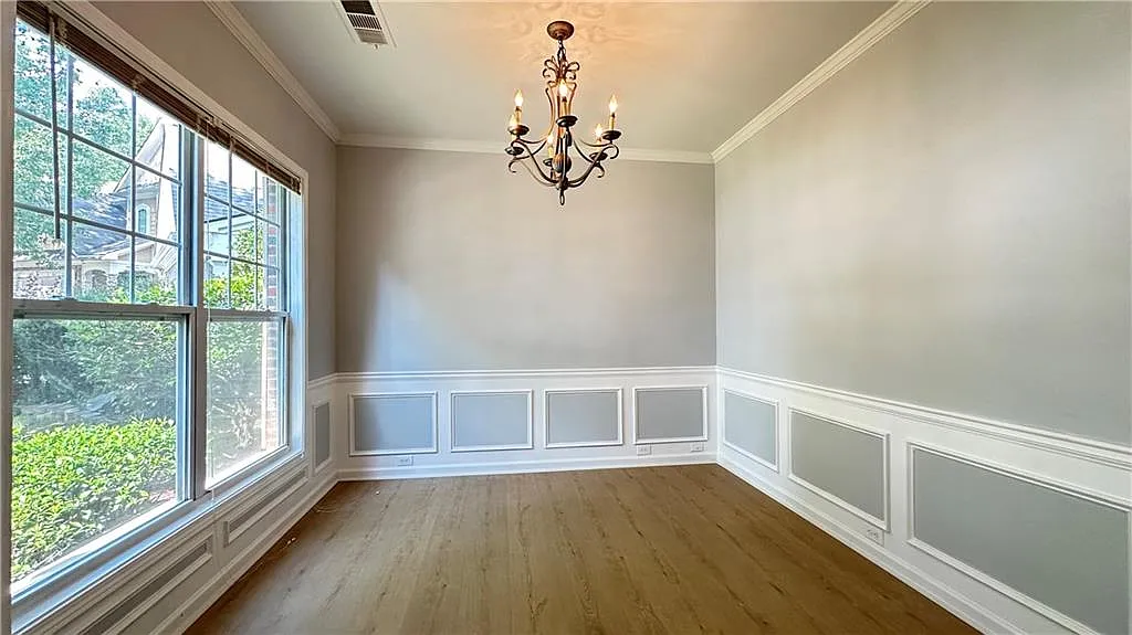 4 bed, 2.5 bath, $2,695 — Photo 2