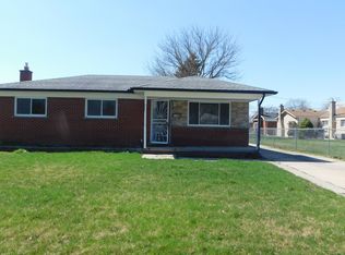 34117 Tyler Dr, Sterling Heights, MI 48310