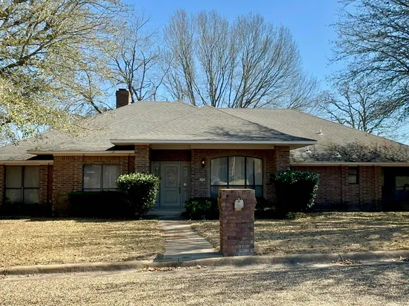 2309 Deanna Ave, Mount Pleasant, TX 75455