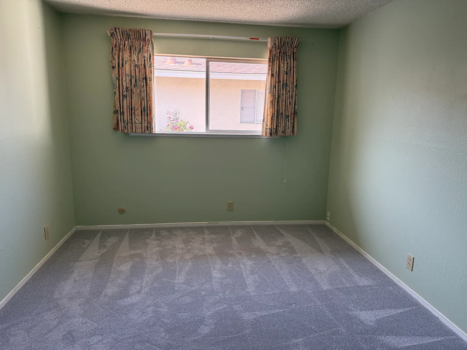 552 Harvard Ave — Photo 3