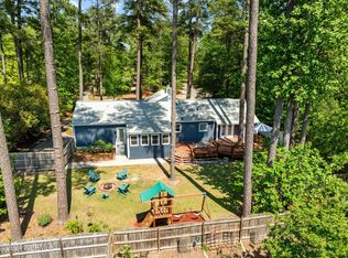 3201 Gordon Dr, Greenville, NC 27834