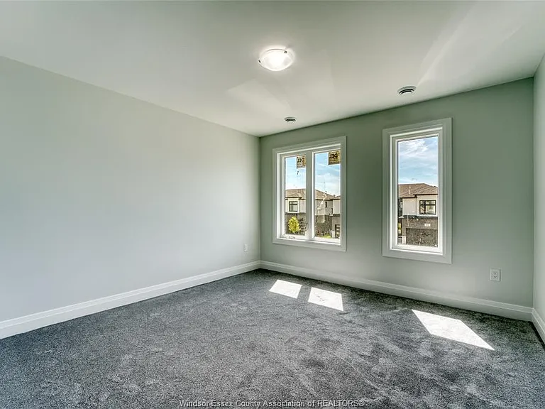 104 Eagle St — Photo 12