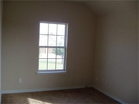 3rd image of 5888 Clearwater Dr