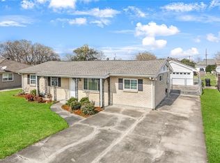 112 Upsilon St, Belle Chasse, LA 70037