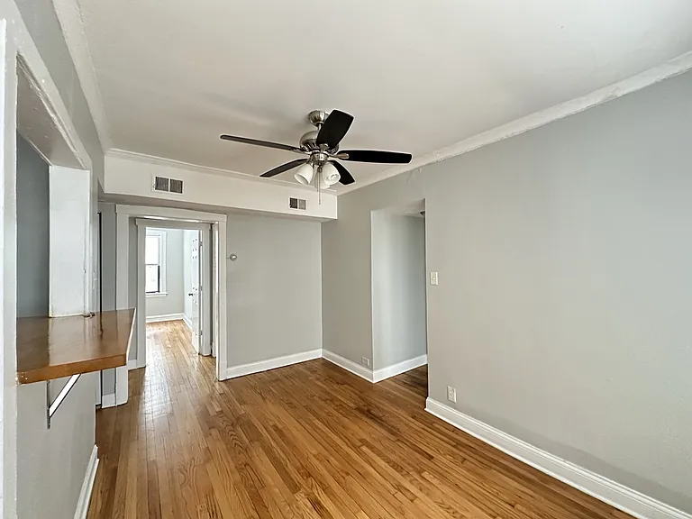 7000 N Paulina St #2 — Photo 11