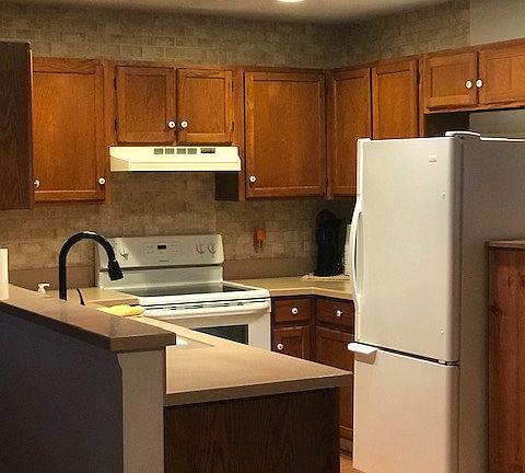 Kit w/built-in dishwasher