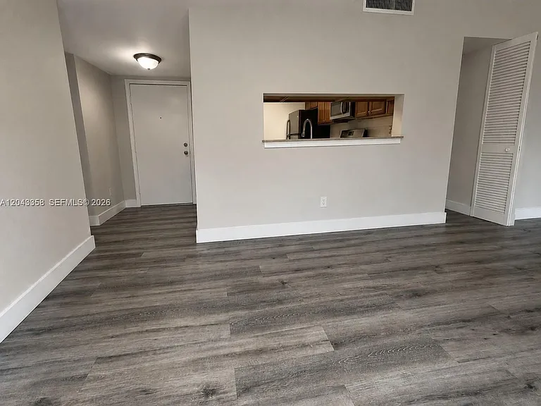 3400 Foxcroft Rd #215 — Photo 7
