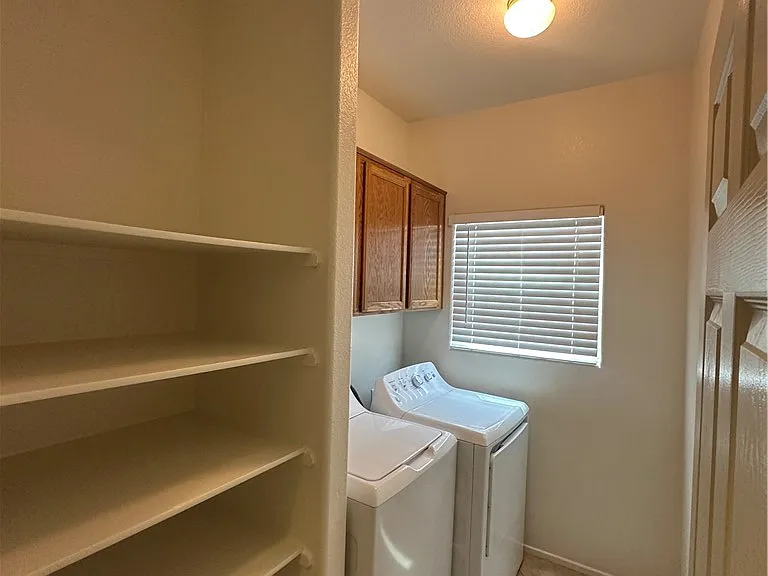 2844 Woodland Park Ave — Photo 10
