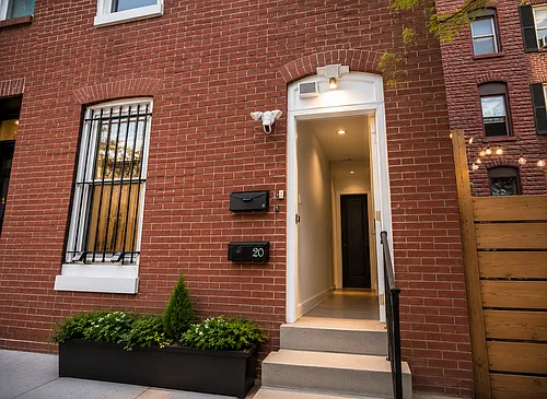 20 S Ann St Photo 1