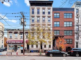 129 Willow Ave, Hoboken, NJ