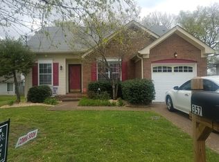 357 N Birchwood Dr, Hendersonville, TN 37075