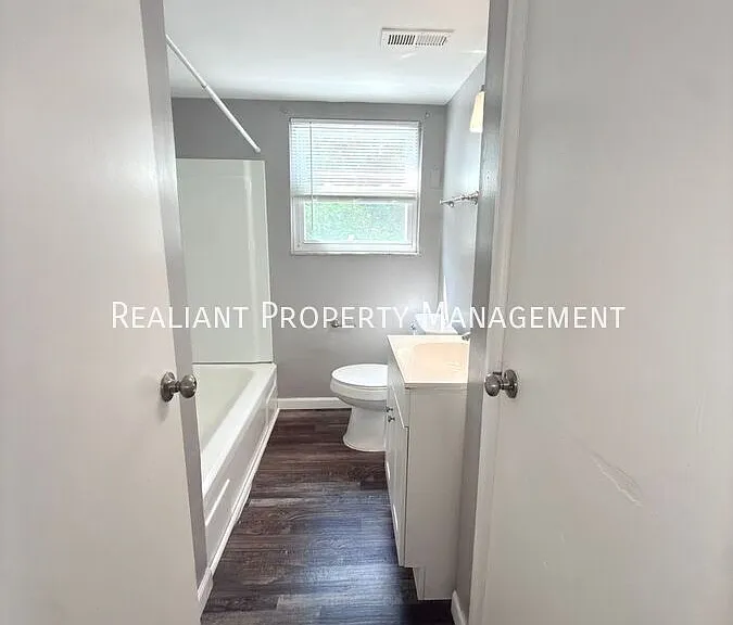 3646 Northdale Pl #4 — Photo 7