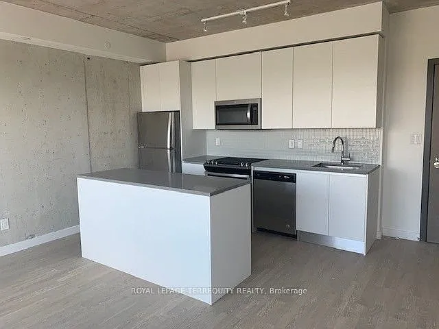 246 Logan Ave #713 — Photo 5