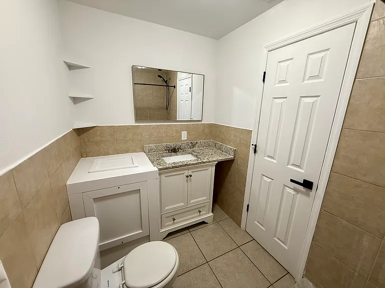 8316 N 10th St #B — Photo 8