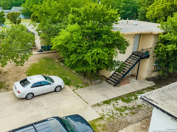 605/607 Morningview Dr, San Antonio, TX 78220