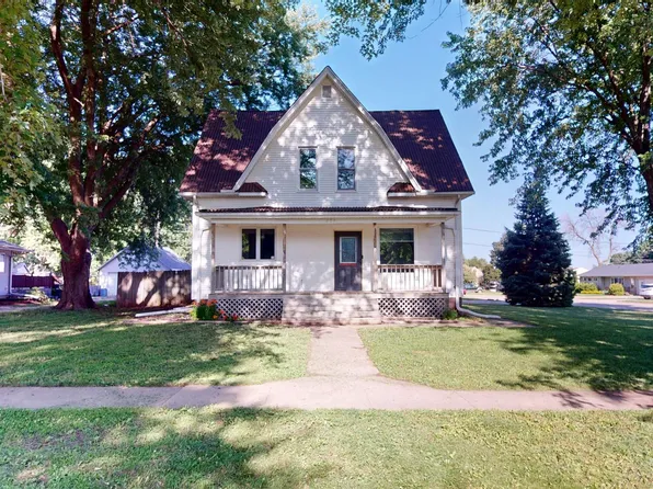 428 S Kiel St, Holstein, IA 51025