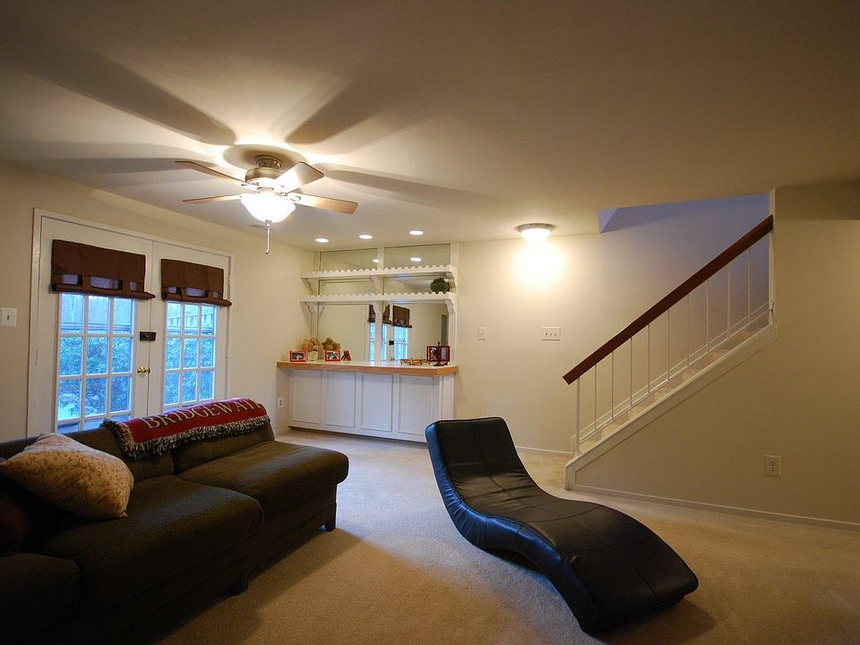 1st image of 5808 Bridgetown Ct #10