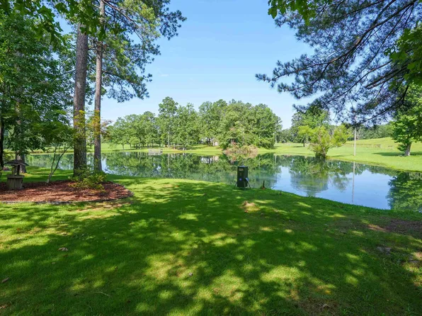 326 Levan Dr, Columbiana, AL 35051