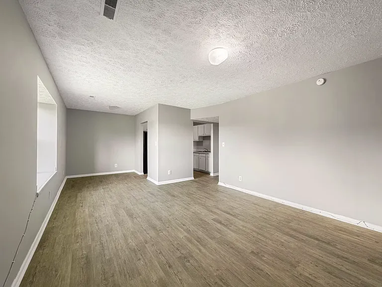 River Glow Apartments — Photo 3