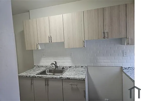 4948 Charles St — Photo 1