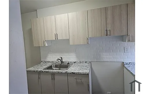 4948 Charles St Photo 1
