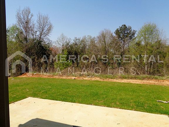4th image of 11654 Andrew Way