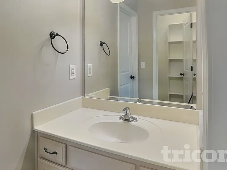 24136 W 113th Ter — Photo 15
