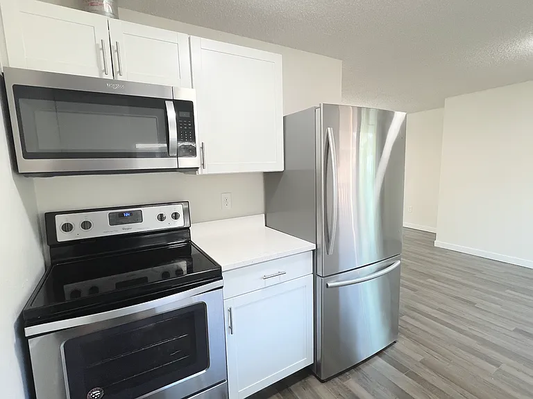 4809 S M St #A — Photo 7