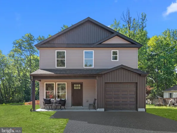 2802 Avenue B, Levittown, PA 19056