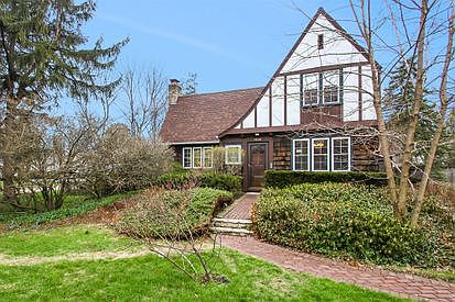 1st image of 1900 Beverly Pl