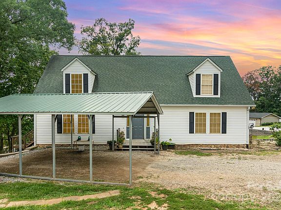4th image of 109 Summersong Ln