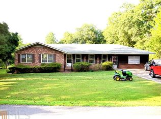 18 Chestnut Dr, Newnan, GA