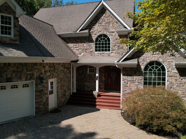 415 Cooksey Batson Rd, Charlotte, TN 37036