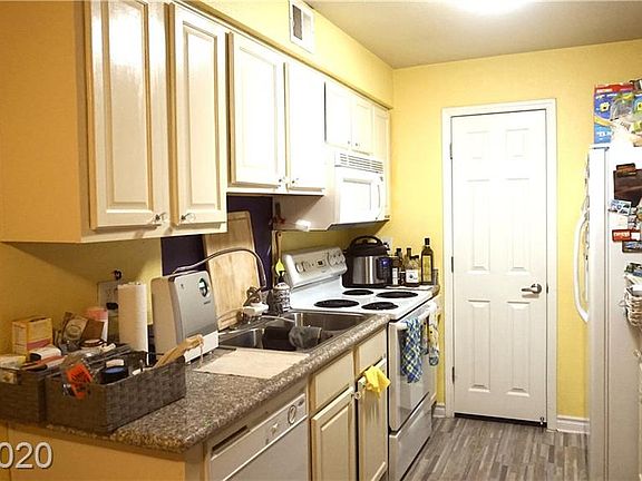 5th image of 2451 N Rainbow Blvd Unit 2099