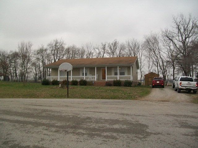 1st image of 167 Cloverdale Dr