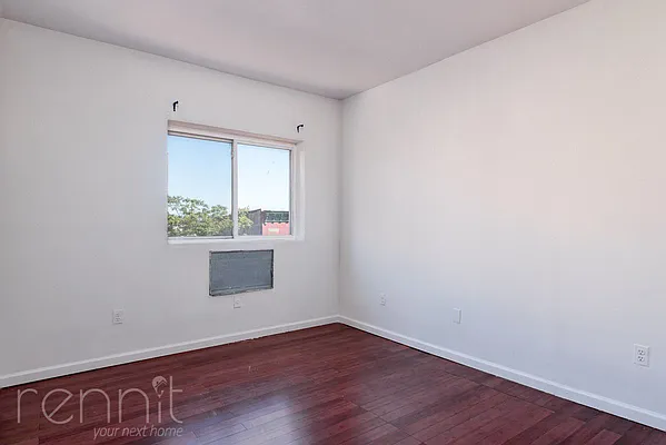 Rented by Rennit Inc. | media 3