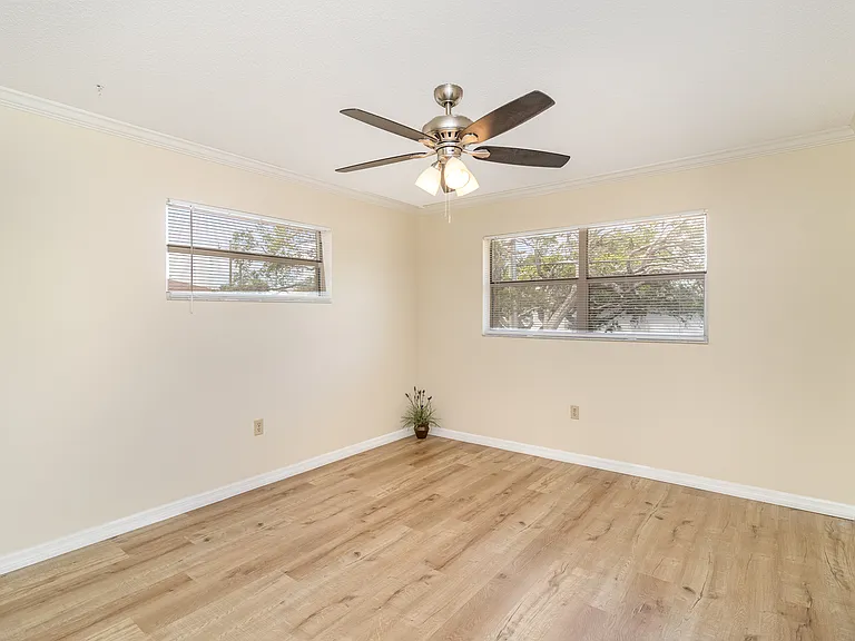 3135 Shady Dell Ln — Photo 12