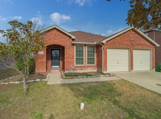 202 Starlight Dr, Forney, TX 75126