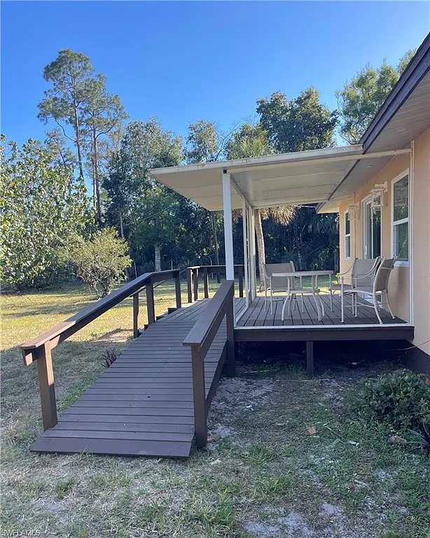 3 bed, 2.0 bath, 1500 sqft, $5,500 — Photo 3