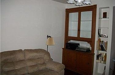 1st flr living room