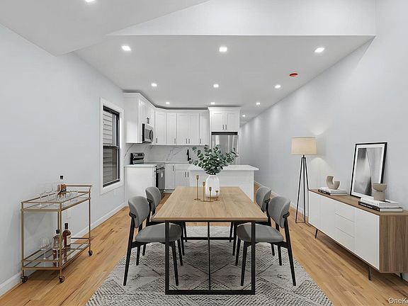2nd image of 1537 E 54th Street
