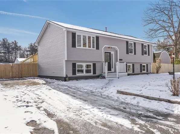 21 Florida Ave, Coventry, RI 02816